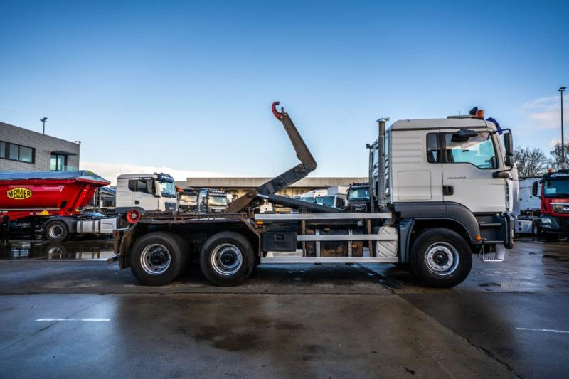 MAN TGA 33.430 BB - Xe tải nâng móc: hình 3 MAN TGA 33.430 BB - Xe tải nâng móc: hình 3