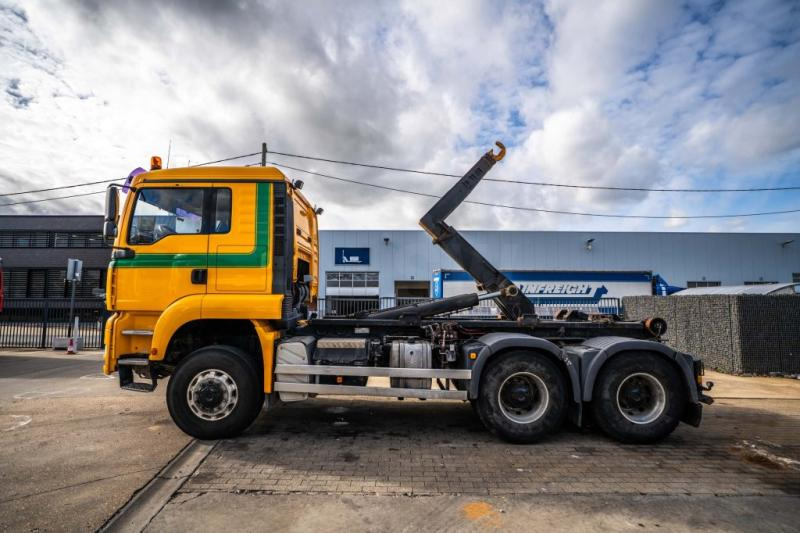 MAN TGA 33.430 BL - Xe tải nâng móc: hình 2 MAN TGA 33.430 BL - Xe tải nâng móc: hình 2