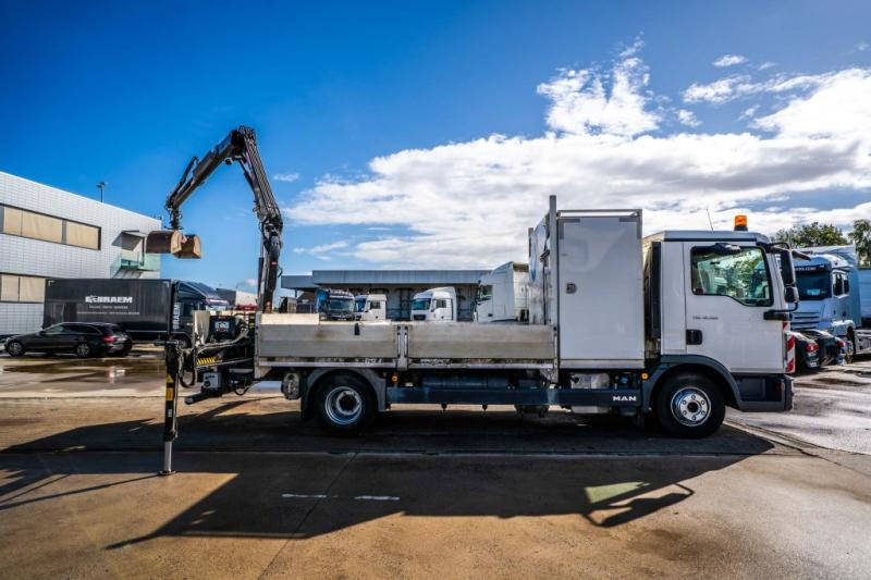 MAN TGL 12.190 BL + HIAB 055 D-1 HIDUO - Xe tải thùng lửng/ Phẳng, Xe cẩu tự hành: hình 3 MAN TGL 12.190 BL + HIAB 055 D-1 HIDUO - Xe tải thùng lửng/ Phẳng, Xe cẩu tự hành: hình 3