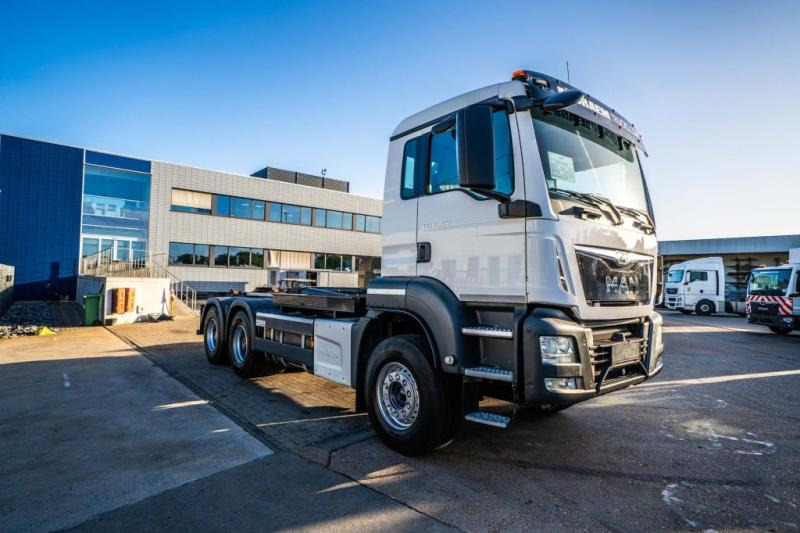 MAN TGS 33.430 BL - Xe tải nâng móc: hình 2 MAN TGS 33.430 BL - Xe tải nâng móc: hình 2