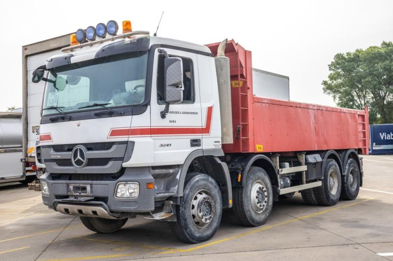 Mercedes ACTROS 3241 K -MP3-E5-Fire damage/dégâts du feu - Xe ben: hình 1 Mercedes ACTROS 3241 K -MP3-E5-Fire damage/dégâts du feu - Xe ben: hình 1