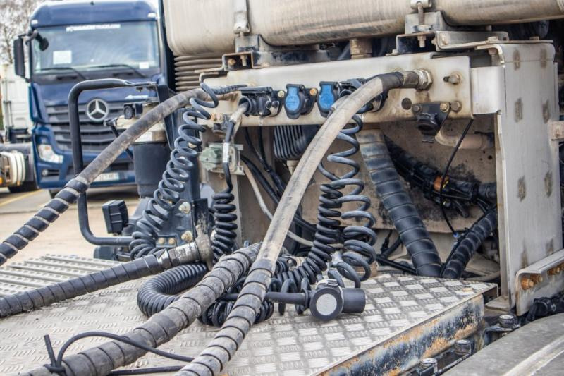 Xe đầu kéo MAN TGS 26.470 6X6H+HYDR: hình 9 Xe đầu kéo MAN TGS 26.470 6X6H+HYDR: hình 9