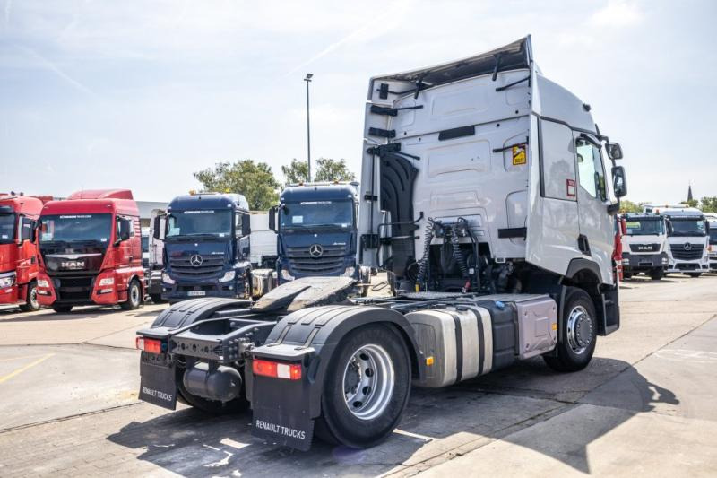 Renault T440 - Xe đầu kéo: hình 4 Renault T440 - Xe đầu kéo: hình 4