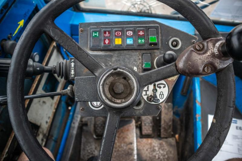 Xe đầu kéo Terberg TERBERG RT28 - 4X4: hình 7 Xe đầu kéo Terberg TERBERG RT28 - 4X4: hình 7