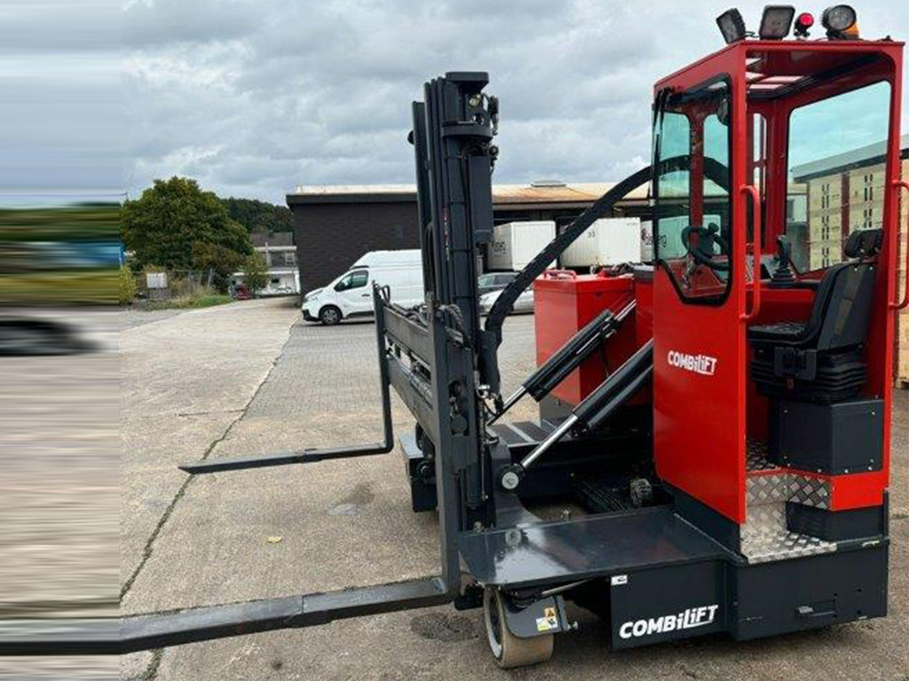 Combilift C3000 STE - TRIPLEX - Xe tải tiếp cận 4 hướng: hình 2 Combilift C3000 STE - TRIPLEX - Xe tải tiếp cận 4 hướng: hình 2