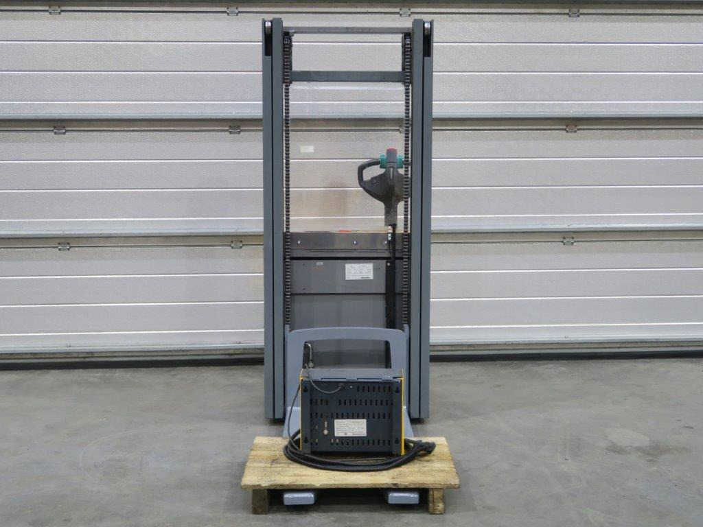 Jungheinrich EJC214 - Máy xếp chồng: hình 5 Jungheinrich EJC214 - Máy xếp chồng: hình 5