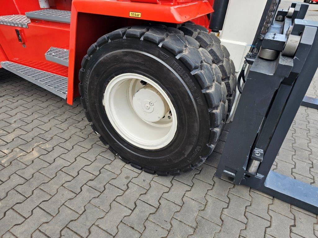 Svetruck 1260-30 - Xe nâng diesel: hình 2 Svetruck 1260-30 - Xe nâng diesel: hình 2