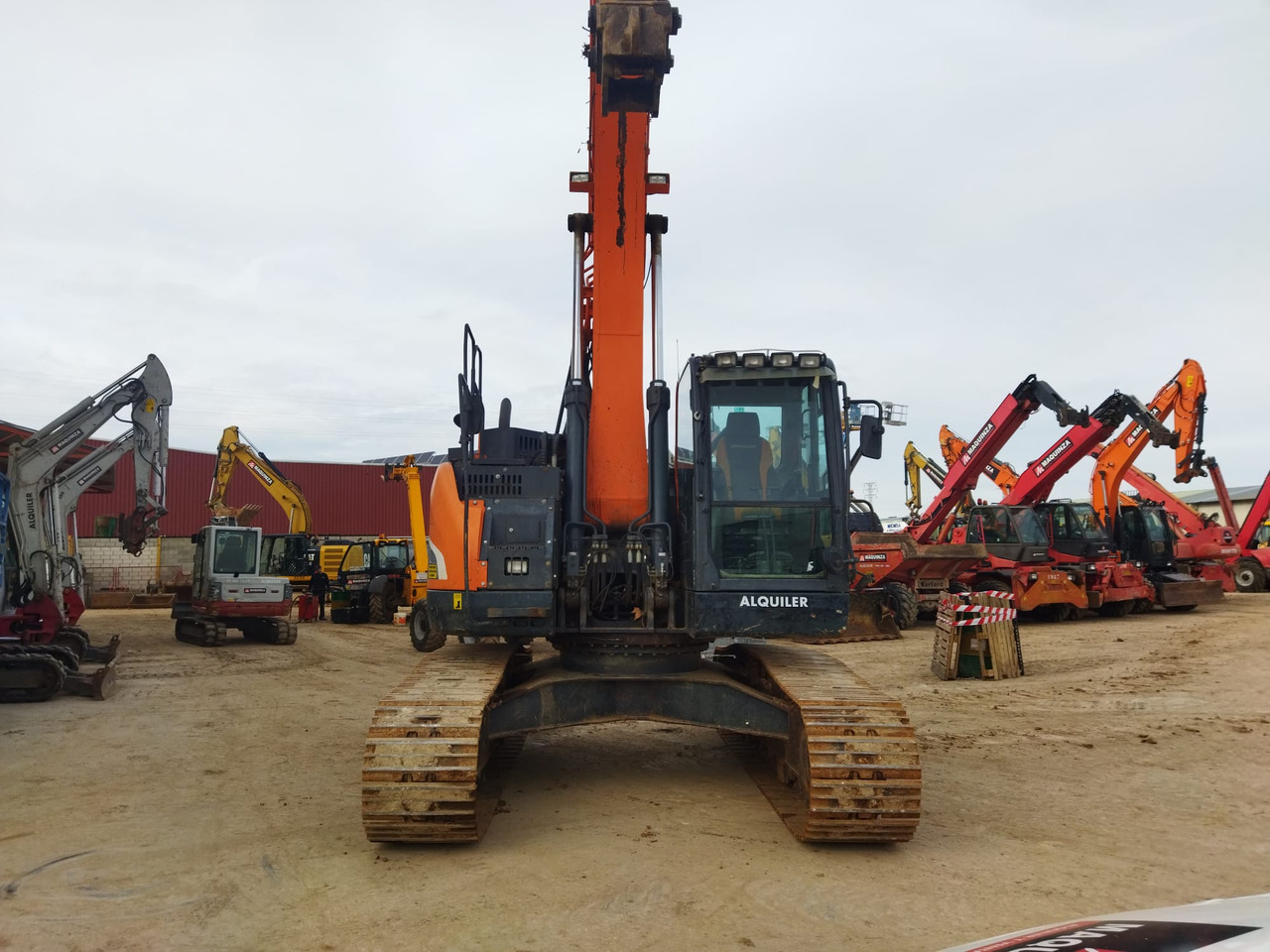 DOOSAN DX235LCR - Máy xúc bánh xích: hình 2 DOOSAN DX235LCR - Máy xúc bánh xích: hình 2