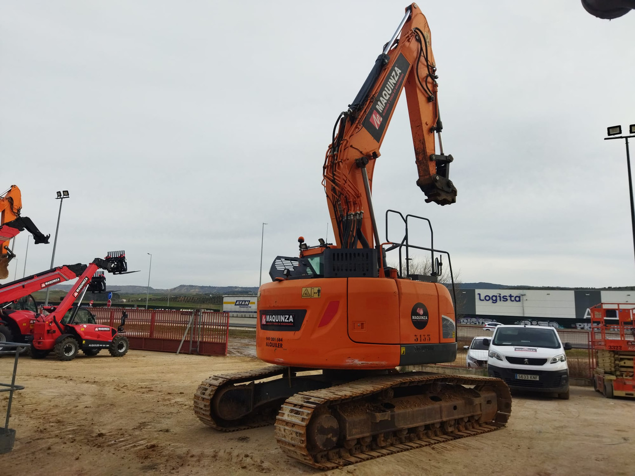 DOOSAN DX235LCR - Máy xúc bánh xích: hình 4 DOOSAN DX235LCR - Máy xúc bánh xích: hình 4