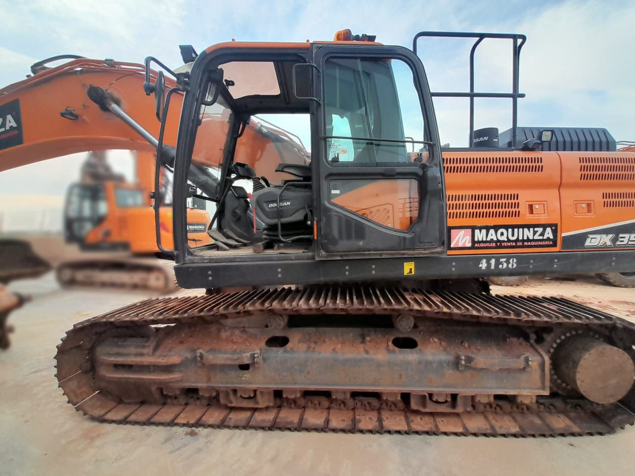 DOOSAN DX350LC-7 - Máy xúc bánh xích: hình 1 DOOSAN DX350LC-7 - Máy xúc bánh xích: hình 1