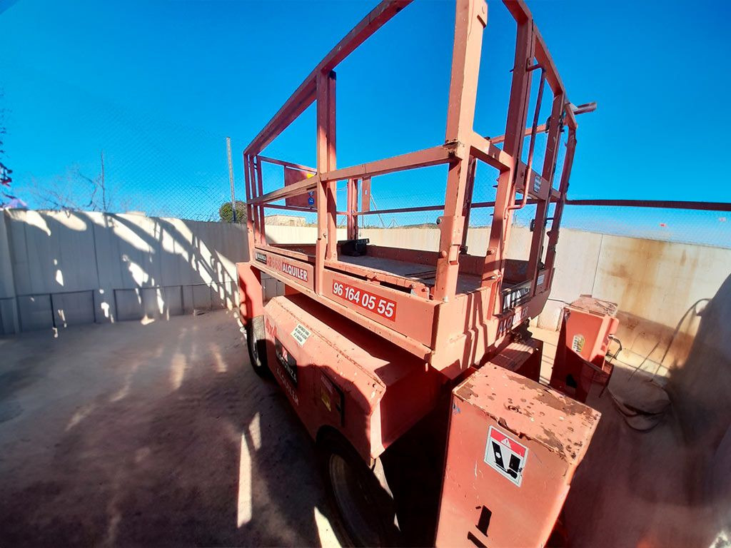 GENIE GS2668RT - Máy nâng người hình kéo: hình 5 GENIE GS2668RT - Máy nâng người hình kéo: hình 5