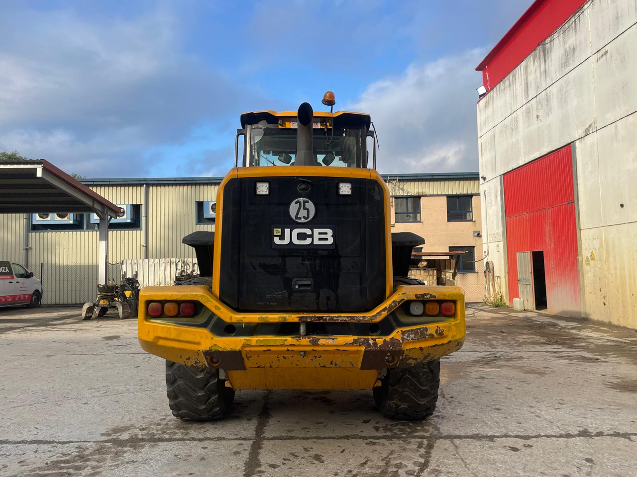 JCB 427 HT S5 - Máy xúc lật bánh lốp: hình 2 JCB 427 HT S5 - Máy xúc lật bánh lốp: hình 2