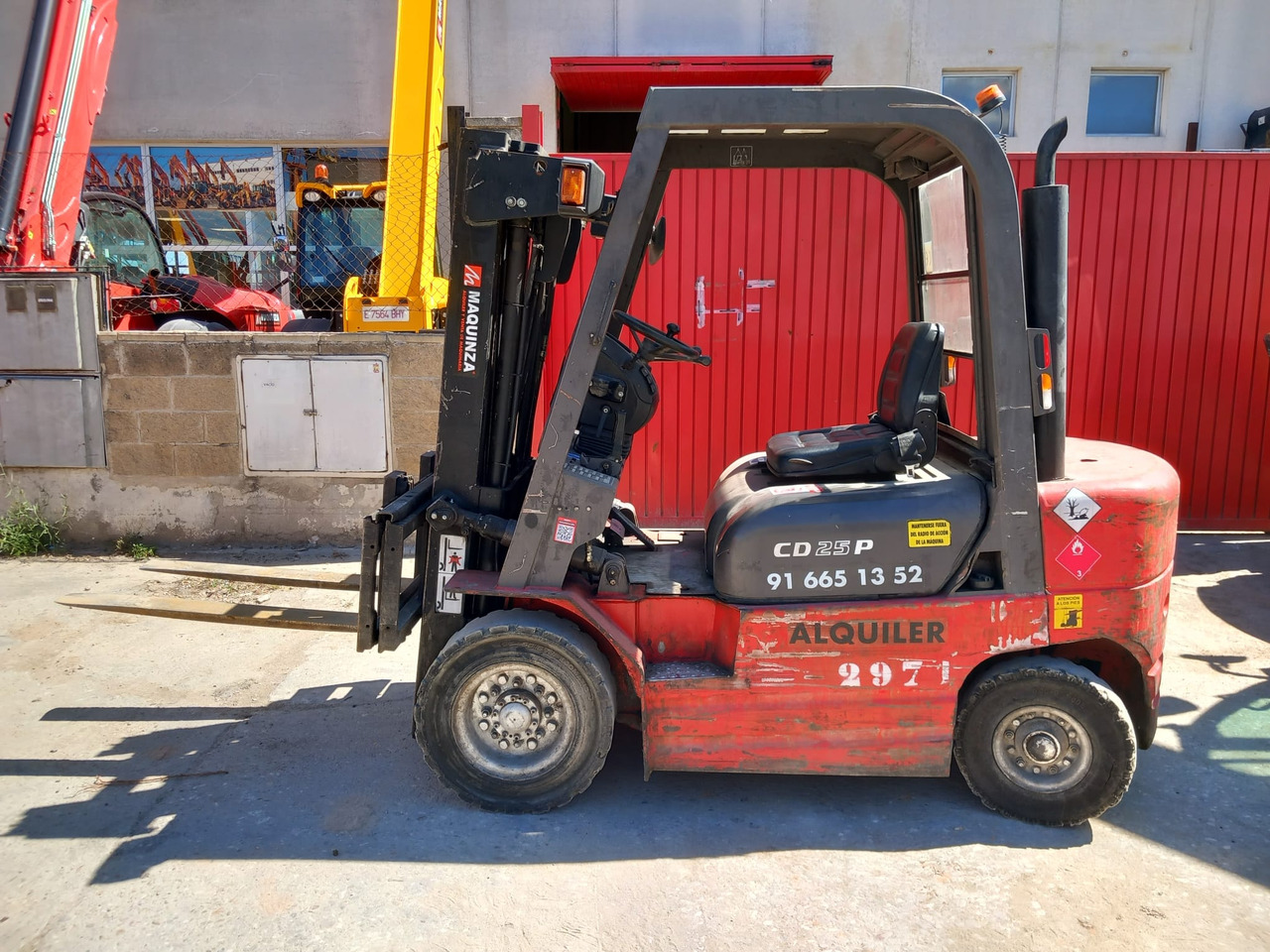 MANITOU CD25P - Xe nâng diesel: hình 3 MANITOU CD25P - Xe nâng diesel: hình 3