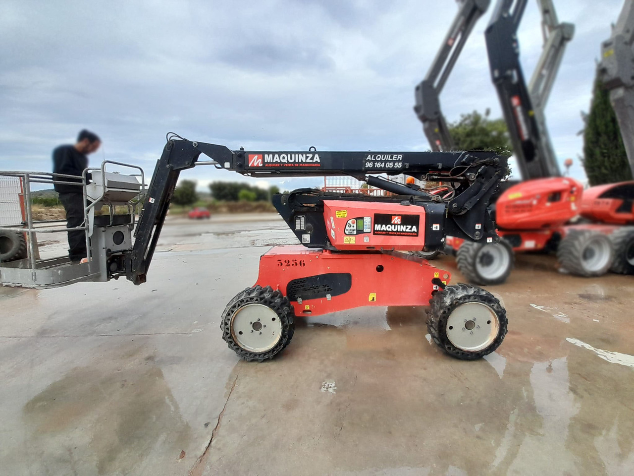 MANITOU MAN GO 12 - Xe nâng người nhiều khớp nối: hình 1 MANITOU MAN GO 12 - Xe nâng người nhiều khớp nối: hình 1