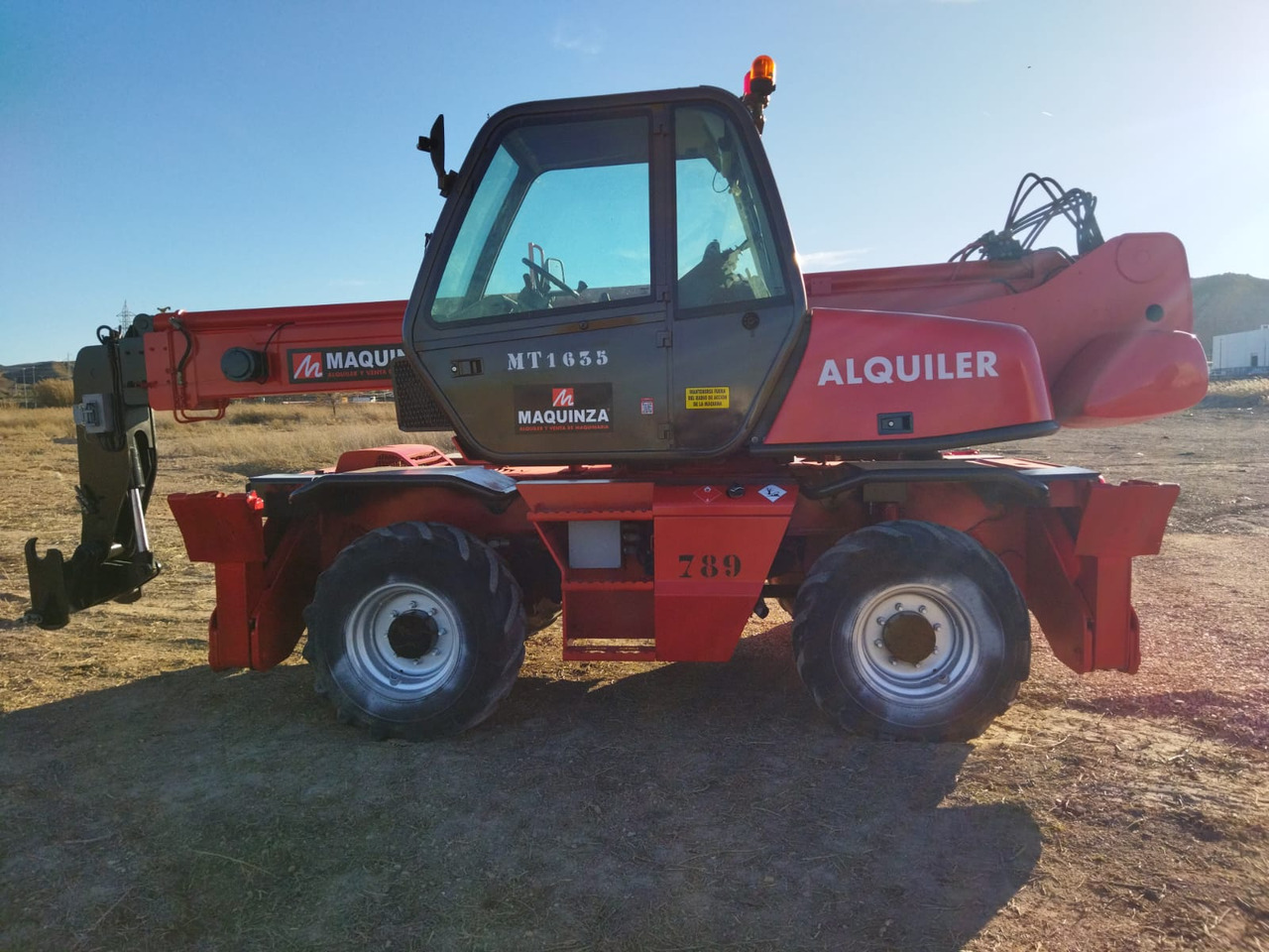 MANITOU MRT1635 - Xe nhấc hình viễn vọng kính: hình 1 MANITOU MRT1635 - Xe nhấc hình viễn vọng kính: hình 1