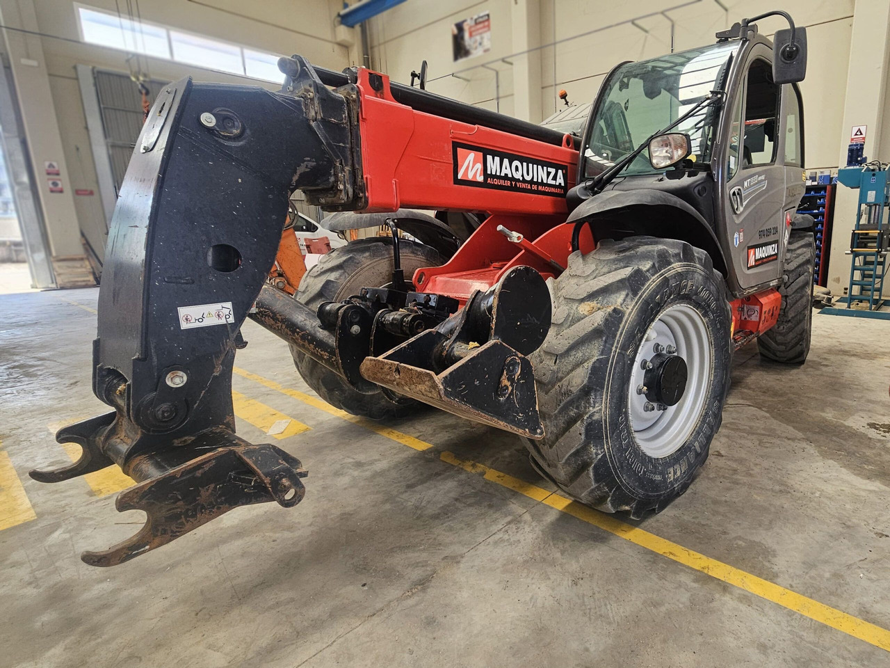 MANITOU MT1335 EASY - Xe nhấc hình viễn vọng kính: hình 2 MANITOU MT1335 EASY - Xe nhấc hình viễn vọng kính: hình 2