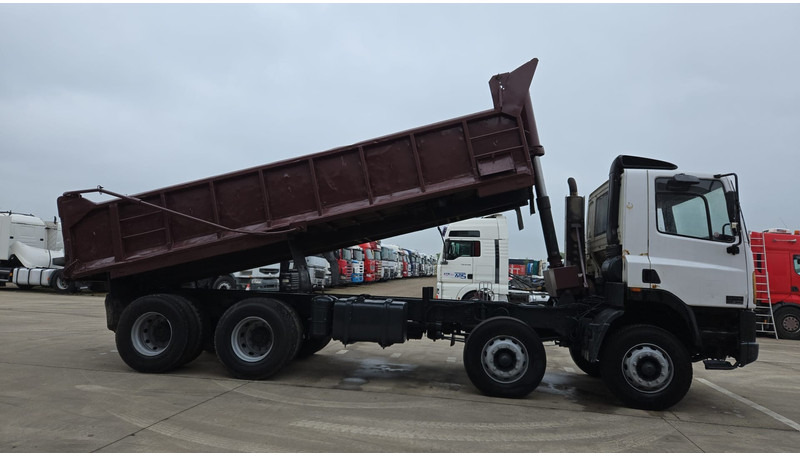 DAF 85 CF 340 (EURO 2 / MANUAL PUMP / STEEL SUSP. / POSSIBLE AS CHASSIS / 8X4) - Xe ben: hình 4 DAF 85 CF 340 (EURO 2 / MANUAL PUMP / STEEL SUSP. / POSSIBLE AS CHASSIS / 8X4) - Xe ben: hình 4