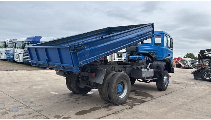 Iveco Magirus 170 - 23 (GRAND PONT / LAMES / PARFAIT ETAT / 4x4) - Xe ben: hình 4 Iveco Magirus 170 - 23 (GRAND PONT / LAMES / PARFAIT ETAT / 4x4) - Xe ben: hình 4