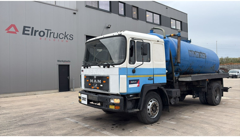 MAN 18.232 (MANUAL PUMP / POMPE MANUELLE / 11.000L) - Xe tải chân không: hình 1 MAN 18.232 (MANUAL PUMP / POMPE MANUELLE / 11.000L) - Xe tải chân không: hình 1