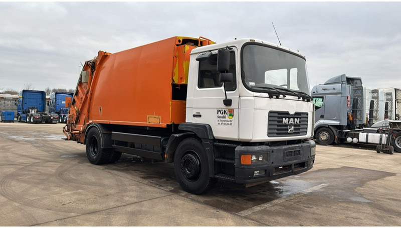 MAN 18.285 (GARBAGE TRUCK / TOP CONDITION / 6 CYLINDER / MANUAL GEARBOX) - Xe tải chở rác: hình 3 MAN 18.285 (GARBAGE TRUCK / TOP CONDITION / 6 CYLINDER / MANUAL GEARBOX) - Xe tải chở rác: hình 3