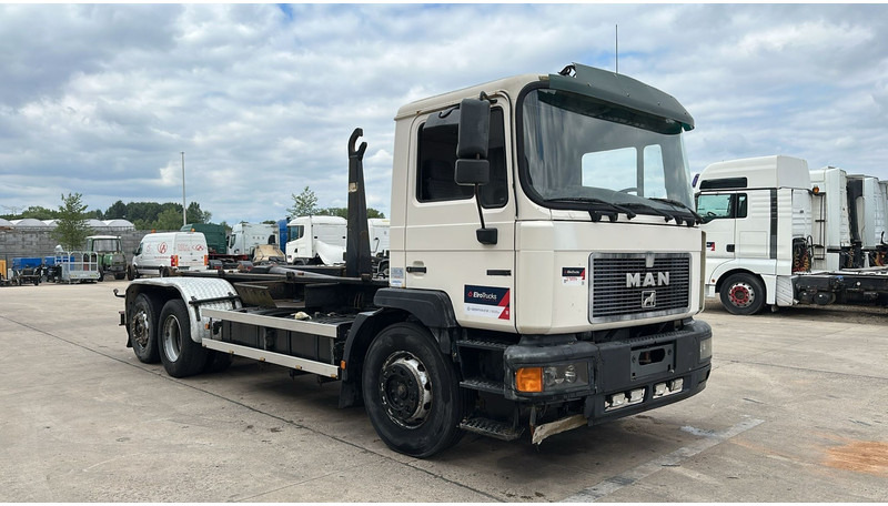 MAN 26.312 (6 CYLINDER / 6X2 / BELGIAN TRUCK IN GOOD CONDITION) - Xe tải khung gầm: hình 3 MAN 26.312 (6 CYLINDER / 6X2 / BELGIAN TRUCK IN GOOD CONDITION) - Xe tải khung gầm: hình 3