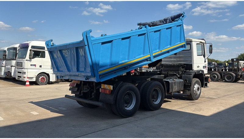 MAN 26.322 (MANUAL PUMP / POMPE MANUELLE / LAMES / GRAND PONT / BIG AXLE) - Xe ben: hình 5 MAN 26.322 (MANUAL PUMP / POMPE MANUELLE / LAMES / GRAND PONT / BIG AXLE) - Xe ben: hình 5