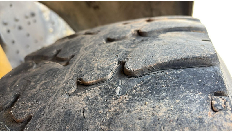 Xe ben MAN 35.372 (MANUAL PUMP / 6 CYLINDER / BIG AXLE / STEEL SUSP.): hình 15 Xe ben MAN 35.372 (MANUAL PUMP / 6 CYLINDER / BIG AXLE / STEEL SUSP.): hình 15