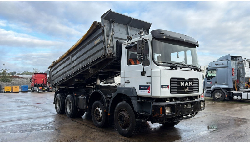 MAN 41.414 (BIG AXLES / 41 TONS / GRAND PONT / LAMES / 6 CYLINDER) - Xe ben: hình 3 MAN 41.414 (BIG AXLES / 41 TONS / GRAND PONT / LAMES / 6 CYLINDER) - Xe ben: hình 3