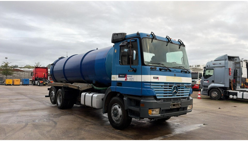 Mercedes-Benz ACTROS 2531 (16000 L / GRAND PONT / EPS / 6X2 / 3 PEDALES / V6) - Xe tải chân không: hình 3 Mercedes-Benz ACTROS 2531 (16000 L / GRAND PONT / EPS / 6X2 / 3 PEDALES / V6) - Xe tải chân không: hình 3