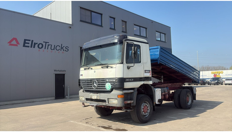 Mercedes-Benz Actros 1843 (4X4 / EPS / GRAND PONT / LAMES / V6 / 2 PONTS) - Xe ben: hình 1 Mercedes-Benz Actros 1843 (4X4 / EPS / GRAND PONT / LAMES / V6 / 2 PONTS) - Xe ben: hình 1
