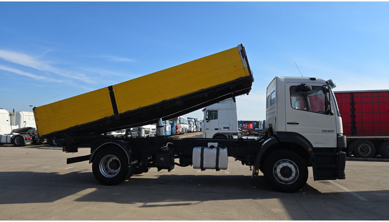 Mercedes-Benz Atego 1823 (BOITE MANUELLE / MANUAL GEARBOX) - Xe ben: hình 4 Mercedes-Benz Atego 1823 (BOITE MANUELLE / MANUAL GEARBOX) - Xe ben: hình 4