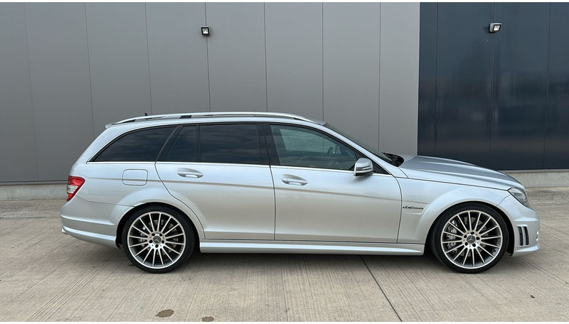 Mercedes-Benz C-Klasse 63 AMG (LICHTE VRACHT / BELGISCHE WAGEN / V8 / OPEN DAK) - Xe hơi: hình 4 Mercedes-Benz C-Klasse 63 AMG (LICHTE VRACHT / BELGISCHE WAGEN / V8 / OPEN DAK) - Xe hơi: hình 4