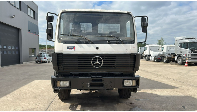 Mercedes-Benz SK 1722 (LAMES / GRAND PONT / V6 / BOITE MANUELLE / POMPE MANUELLE) - Xe ben: hình 2 Mercedes-Benz SK 1722 (LAMES / GRAND PONT / V6 / BOITE MANUELLE / POMPE MANUELLE) - Xe ben: hình 2