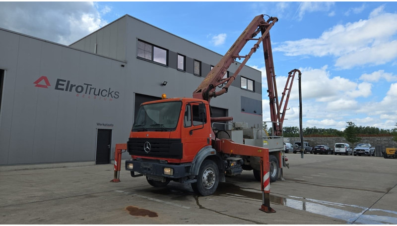 Mercedes-Benz SK 1824 (V6 / LAMES / GRAND PONT / PUTZMEISTER 24M/ JOYSTICK / RADIO) - Xe bơm bê tông: hình 1 Mercedes-Benz SK 1824 (V6 / LAMES / GRAND PONT / PUTZMEISTER 24M/ JOYSTICK / RADIO) - Xe bơm bê tông: hình 1