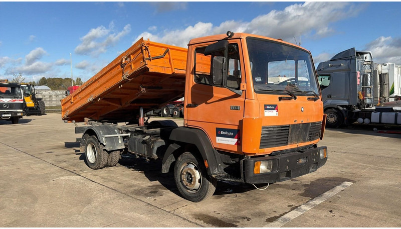 Mercedes-Benz SK 814 (3 WAY TIPPER / MANUAL PUMP / AUXILAIRY / SPER / STEEL SUSP. / LAMES) - Xe ben: hình 2 Mercedes-Benz SK 814 (3 WAY TIPPER / MANUAL PUMP / AUXILAIRY / SPER / STEEL SUSP. / LAMES) - Xe ben: hình 2