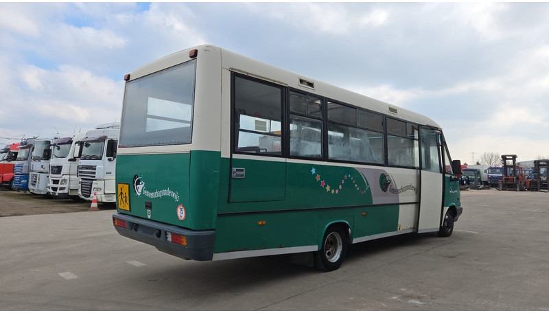 Mercedes-Benz Vario 614 (BELGIAN BUS / 34 SEATS / MANUAL PUMP / LAMES / STEEL SUSP.) - Xe bus đô thị: hình 5 Mercedes-Benz Vario 614 (BELGIAN BUS / 34 SEATS / MANUAL PUMP / LAMES / STEEL SUSP.) - Xe bus đô thị: hình 5