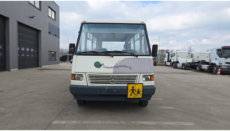 Mercedes-Benz Vario 614 (BELGIAN BUS / 34 SEATS / MANUAL PUMP / LAMES / STEEL SUSP.) - Xe bus đô thị: hình 3 Mercedes-Benz Vario 614 (BELGIAN BUS / 34 SEATS / MANUAL PUMP / LAMES / STEEL SUSP.) - Xe bus đô thị: hình 3