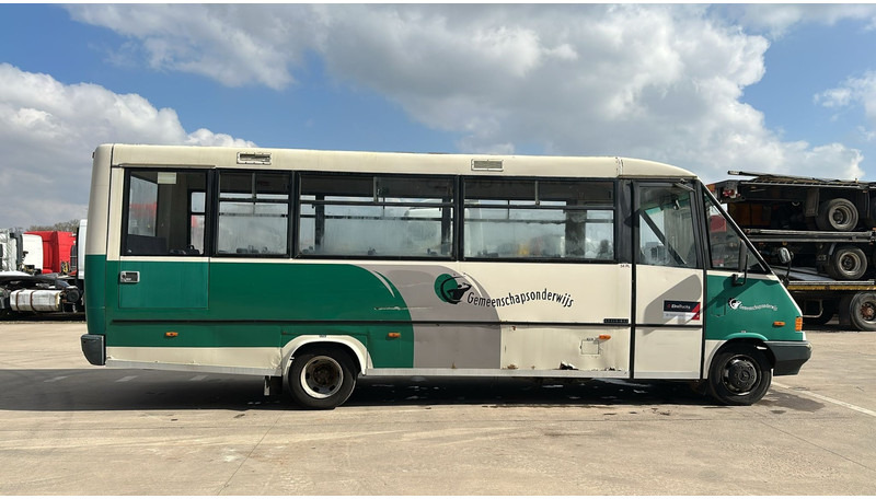 Mercedes-Benz Vario 614 (BELGIAN BUS / MANUAL PUMP / POMPE MANUELLE / BOITE MANUELLE / LAMES) - Xe bus đô thị: hình 4 Mercedes-Benz Vario 614 (BELGIAN BUS / MANUAL PUMP / POMPE MANUELLE / BOITE MANUELLE / LAMES) - Xe bus đô thị: hình 4