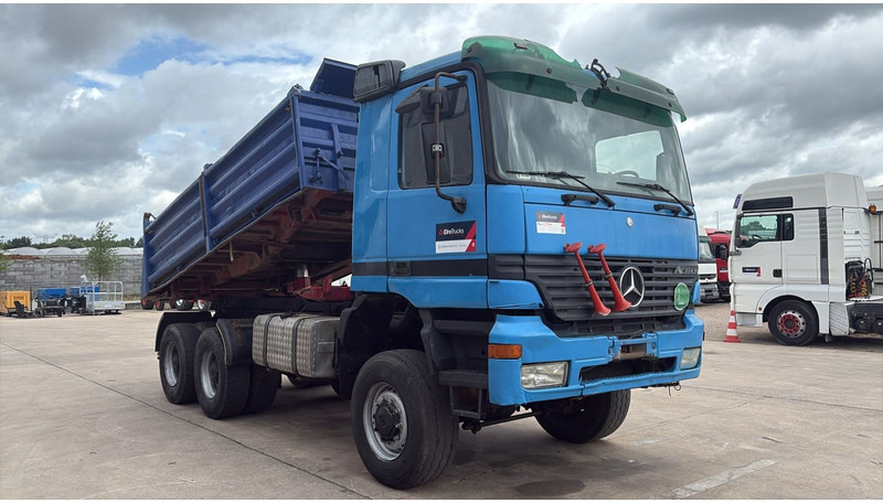 Mercedes-Benz actros 3340 (6X6 / BOITE MANUELLE /MANUAL GEARBOX / 3 PONTS / V6 / MP1) - Xe ben: hình 3 Mercedes-Benz actros 3340 (6X6 / BOITE MANUELLE /MANUAL GEARBOX / 3 PONTS / V6 / MP1) - Xe ben: hình 3