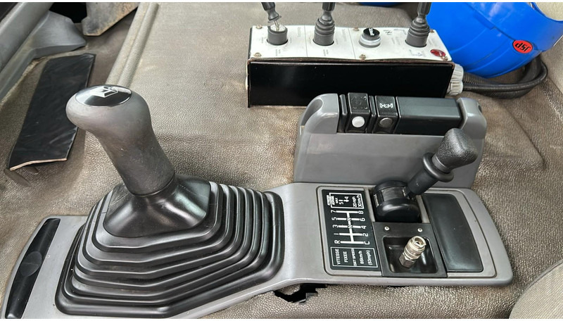 Xe tải chở thùng nhỏ Renault KERAX (GRAND PONT / LAMES / PROPRE / BOITE MANUELLE / STEEL SUSP.): hình 14 Xe tải chở thùng nhỏ Renault KERAX (GRAND PONT / LAMES / PROPRE / BOITE MANUELLE / STEEL SUSP.): hình 14