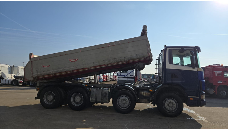 Scania 124-420 (BIG AXLE / GRAND PONT / LAMES / STEEL SUSP. / MANUAL GEARBOX / BOITE MANUELLE) - Xe ben: hình 4 Scania 124-420 (BIG AXLE / GRAND PONT / LAMES / STEEL SUSP. / MANUAL GEARBOX / BOITE MANUELLE) - Xe ben: hình 4