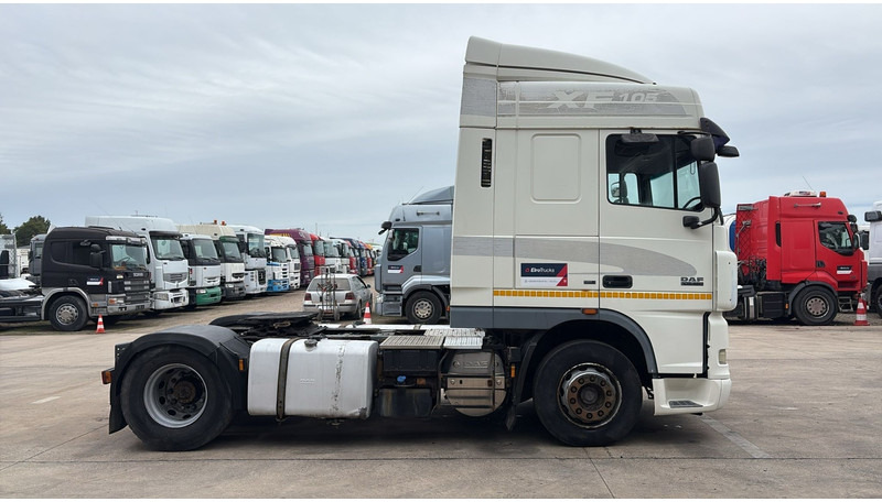 DAF 105 XF 460 (AIRCO / GOOD CONDITION / BONNE ETAT / BOITE MANUALLE / GEARBOX MANUAL) - Xe đầu kéo: hình 4 DAF 105 XF 460 (AIRCO / GOOD CONDITION / BONNE ETAT / BOITE MANUALLE / GEARBOX MANUAL) - Xe đầu kéo: hình 4