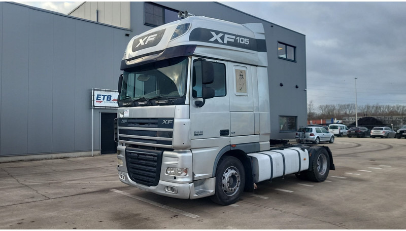 DAF 105 XF 460 (BOITE MANUELLE / MANUAL GEARBOX) - Xe đầu kéo: hình 1 DAF 105 XF 460 (BOITE MANUELLE / MANUAL GEARBOX) - Xe đầu kéo: hình 1