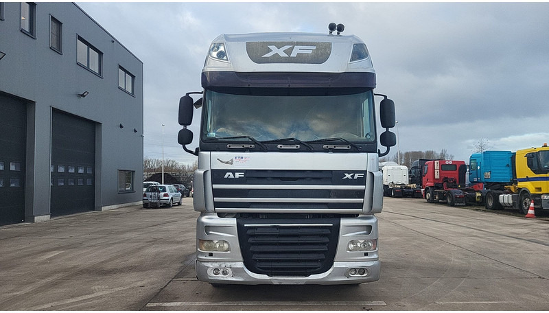DAF 105 XF 460 (BOITE MANUELLE / MANUAL GEARBOX) - Xe đầu kéo: hình 2 DAF 105 XF 460 (BOITE MANUELLE / MANUAL GEARBOX) - Xe đầu kéo: hình 2