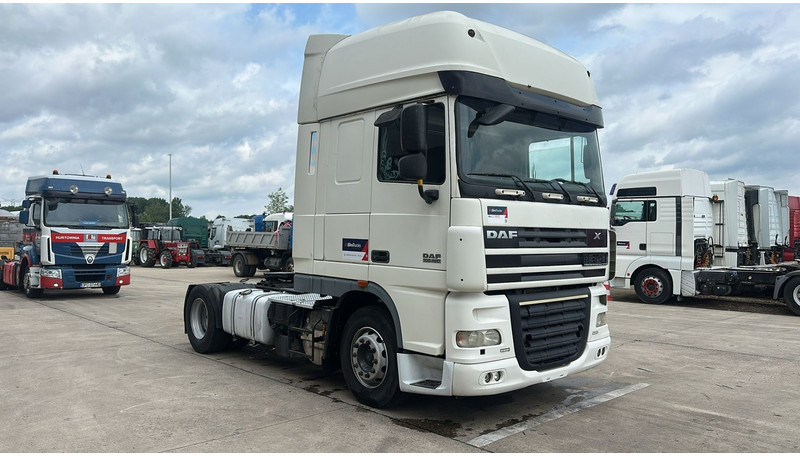 DAF 105 XF 460 (BOITE MANUELLE / MANUAL GEARBOX / CLEAN CONDITION / PROPRE) - Xe đầu kéo: hình 3 DAF 105 XF 460 (BOITE MANUELLE / MANUAL GEARBOX / CLEAN CONDITION / PROPRE) - Xe đầu kéo: hình 3