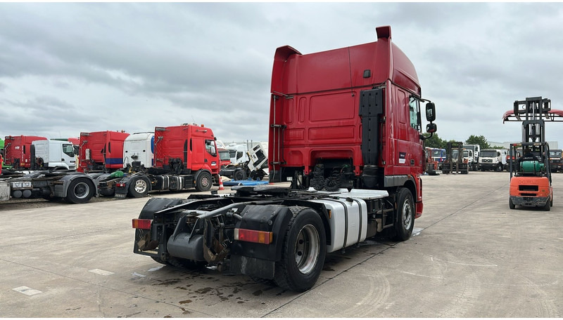 DAF 105 XF 460 (BOITE MANUELLE / MANUAL GEARBOX / TRES PROPRE) - Xe đầu kéo: hình 5 DAF 105 XF 460 (BOITE MANUELLE / MANUAL GEARBOX / TRES PROPRE) - Xe đầu kéo: hình 5