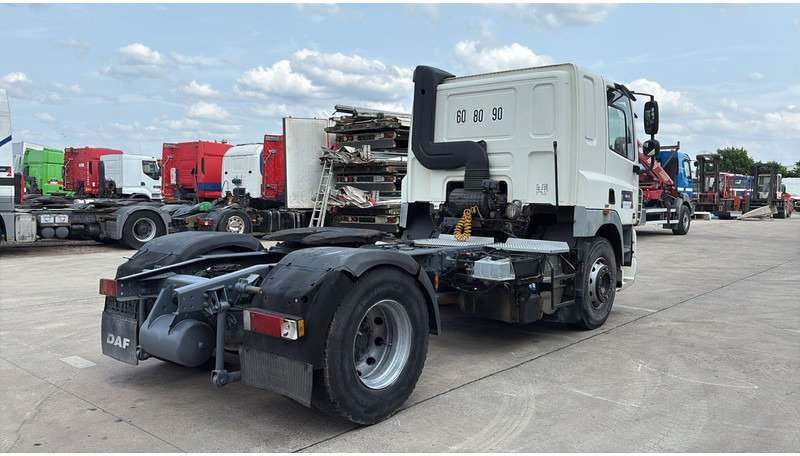 DAF 85 CF 410 (LOW CABIN / PETIT CABINE / TRES PROPRE / CLEAN CONDITION) - Xe đầu kéo: hình 5 DAF 85 CF 410 (LOW CABIN / PETIT CABINE / TRES PROPRE / CLEAN CONDITION) - Xe đầu kéo: hình 5