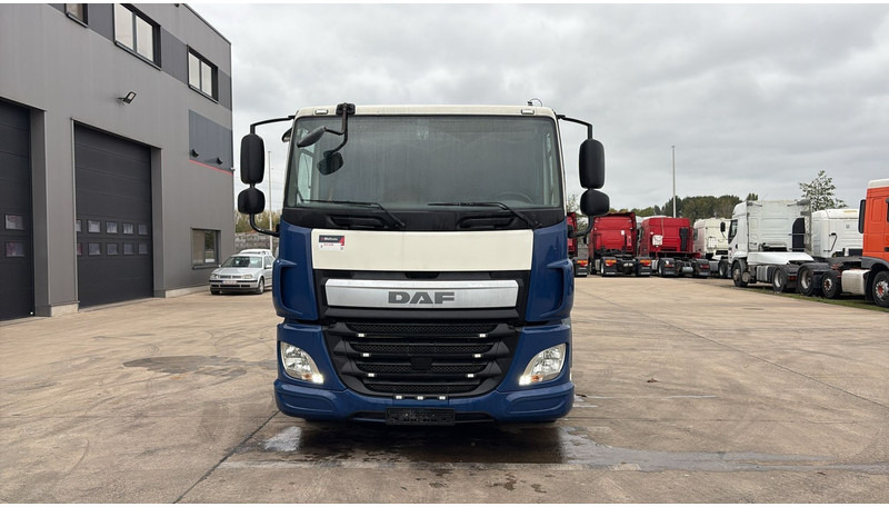 DAF CF 440 (CLEAN TRUCK / TRES PROPRE / BONNE ETAT / GOOD CONDITION) - Xe đầu kéo: hình 4 DAF CF 440 (CLEAN TRUCK / TRES PROPRE / BONNE ETAT / GOOD CONDITION) - Xe đầu kéo: hình 4