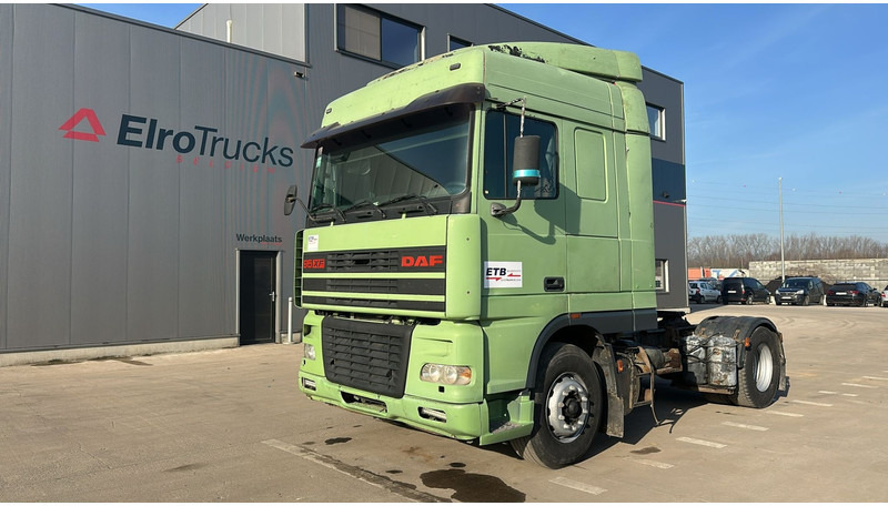 DAF XF 95.430 (EURO 2 / MANUAL PUMP / POMPE MANUELLE / BOITE MANUELLE) - Xe đầu kéo: hình 1 DAF XF 95.430 (EURO 2 / MANUAL PUMP / POMPE MANUELLE / BOITE MANUELLE) - Xe đầu kéo: hình 1