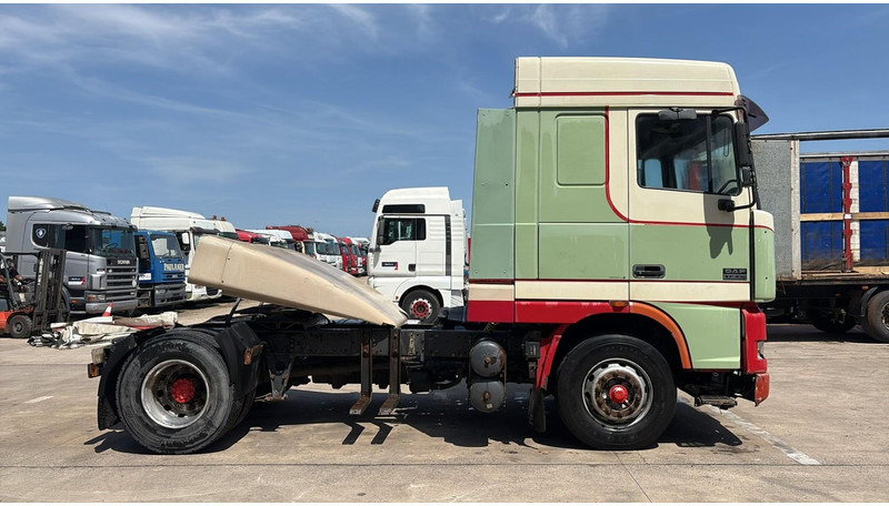 DAF XF 95.430 (EURO 3 / BOITE MANUELLE / MANUAL GEARBOX) - Xe đầu kéo: hình 4 DAF XF 95.430 (EURO 3 / BOITE MANUELLE / MANUAL GEARBOX) - Xe đầu kéo: hình 4